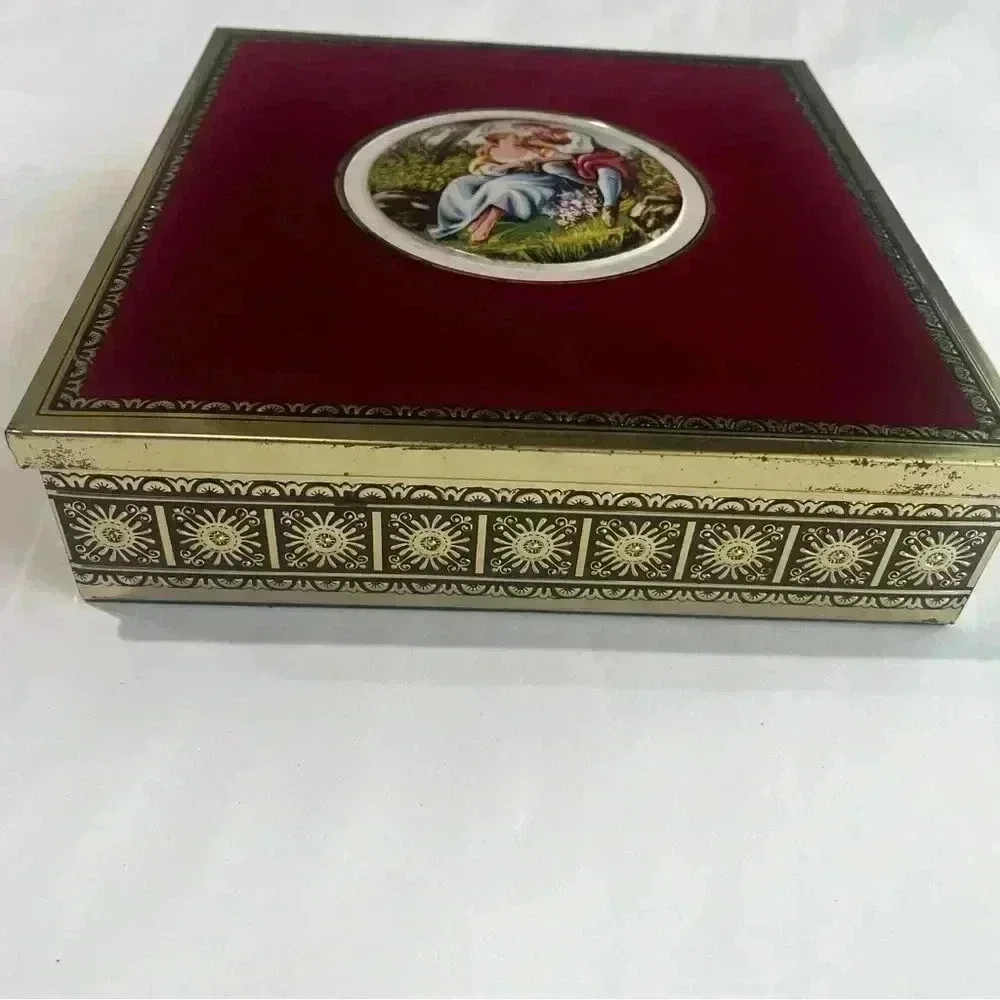 Vintage Western Germany Ornate Sweetheart Lovers Velvet Tin Box Container silver